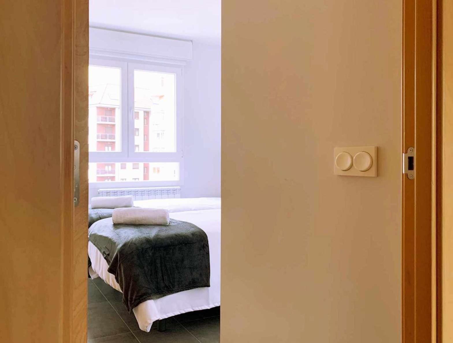 Ramon Y Cajal Suites De Luxe Leon Exterior photo