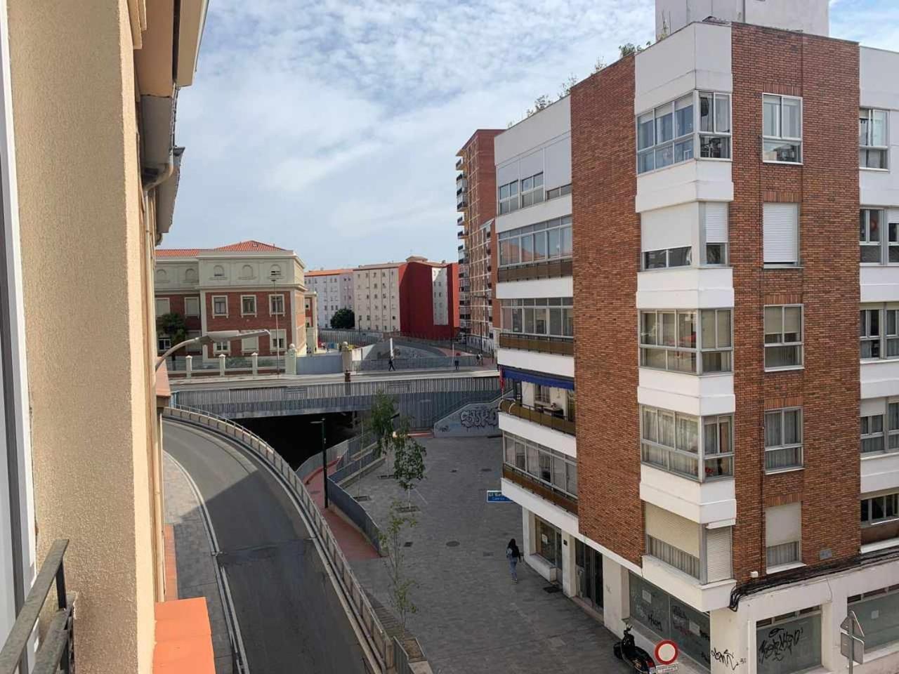 Ramon Y Cajal Suites De Luxe Leon Exterior photo